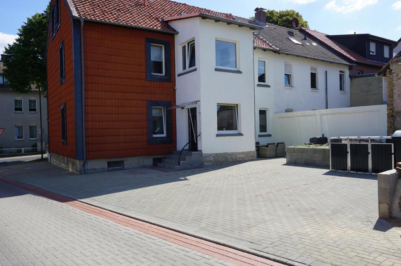 Aussergewoehnliche Dachgeschosswohnung เคอนิกสลูทเทอร์ อัม เอล์ม ภายนอก รูปภาพ